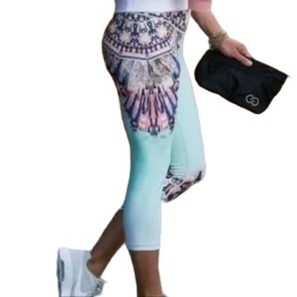 Calia by Carrie Underwood Limited Ed. Havana Capri Leggings, Sz S
